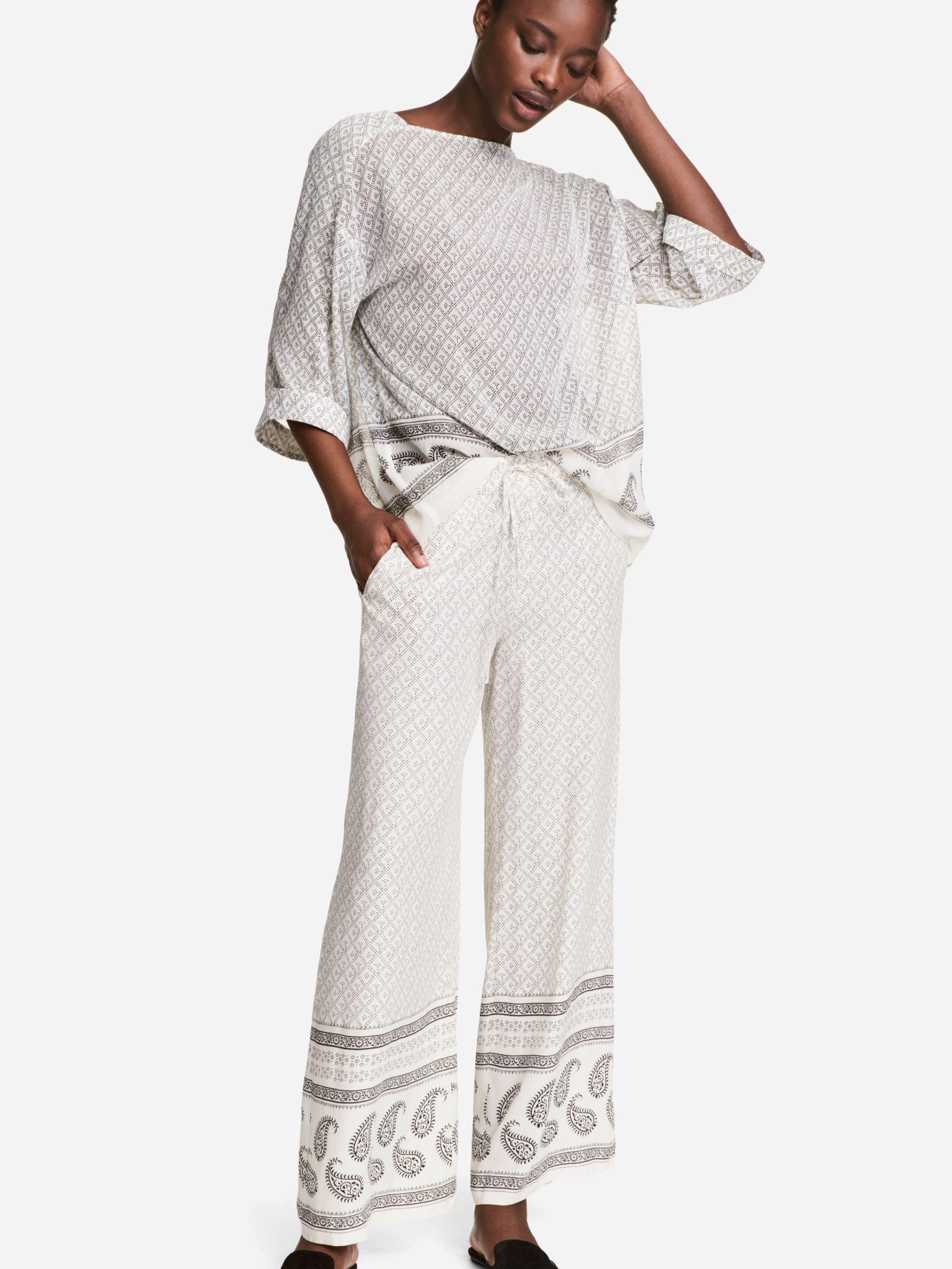 

Брюки H&M 5106756 38 Светло-бежевые