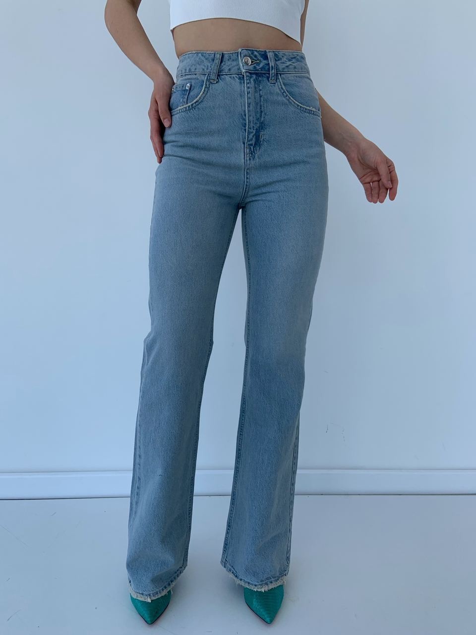 

Женские джинсы клеш Denim 36 голубые