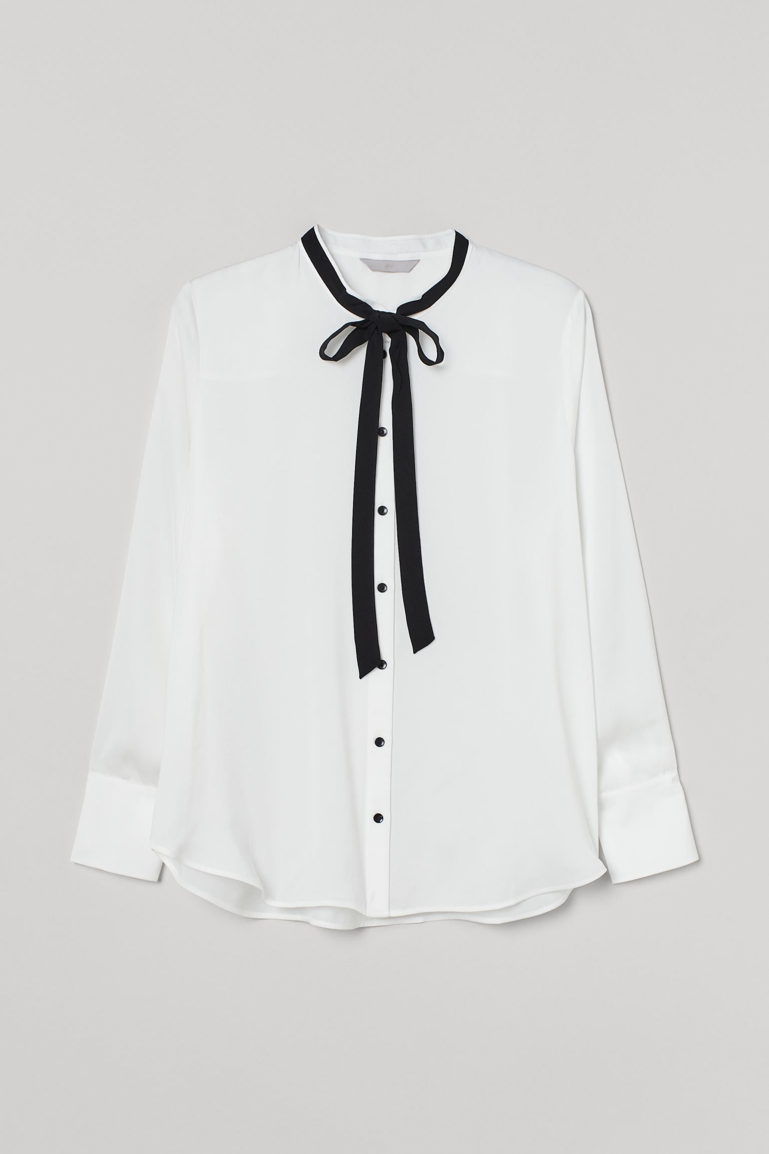 

Блуза H&M 3XL белый 18048893192