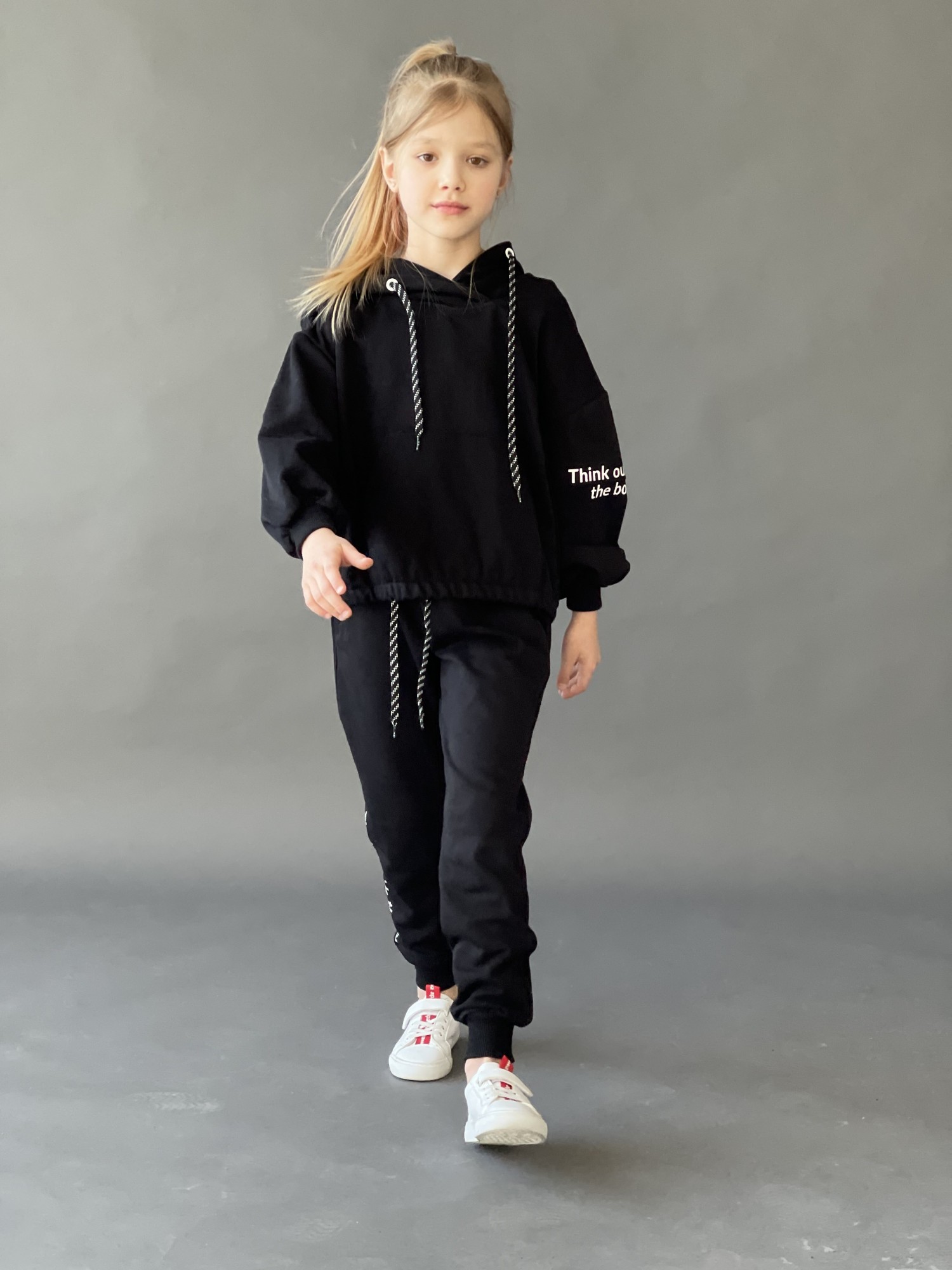

Спортивний костюм MilaClub MLC344 чорний 170см