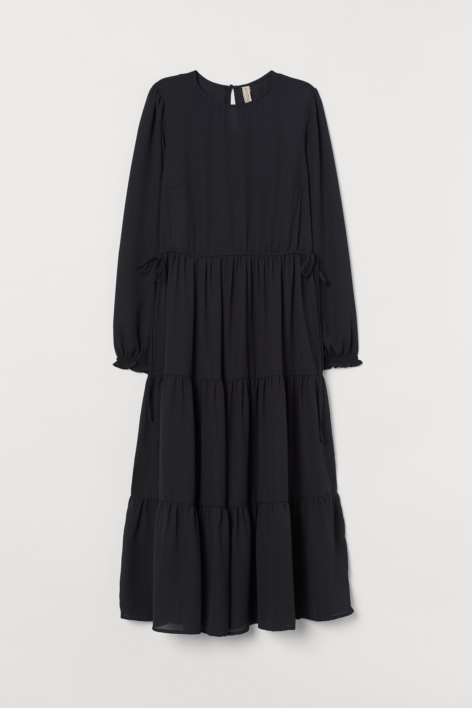 

Платье H&M 40 черный 18038706741
