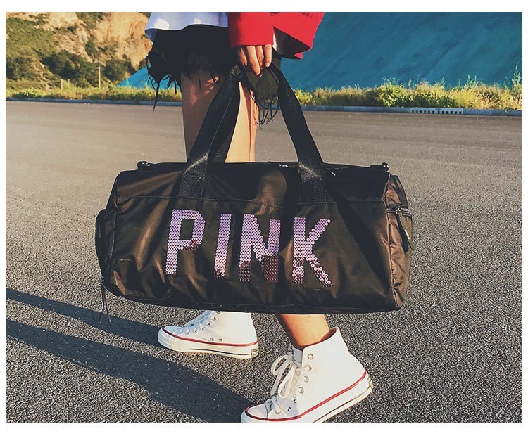 

Сумка Pink спортивная с пайетками черная