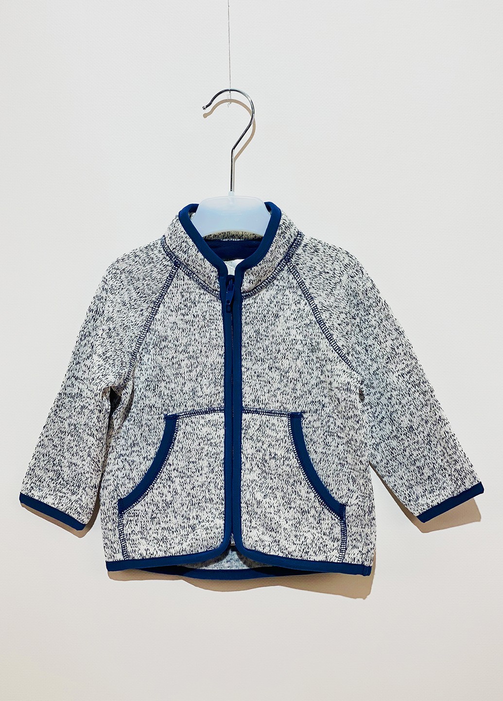 

Толстовка H&M HOM92193 4-6 мес. (68 см.) молочный с синим