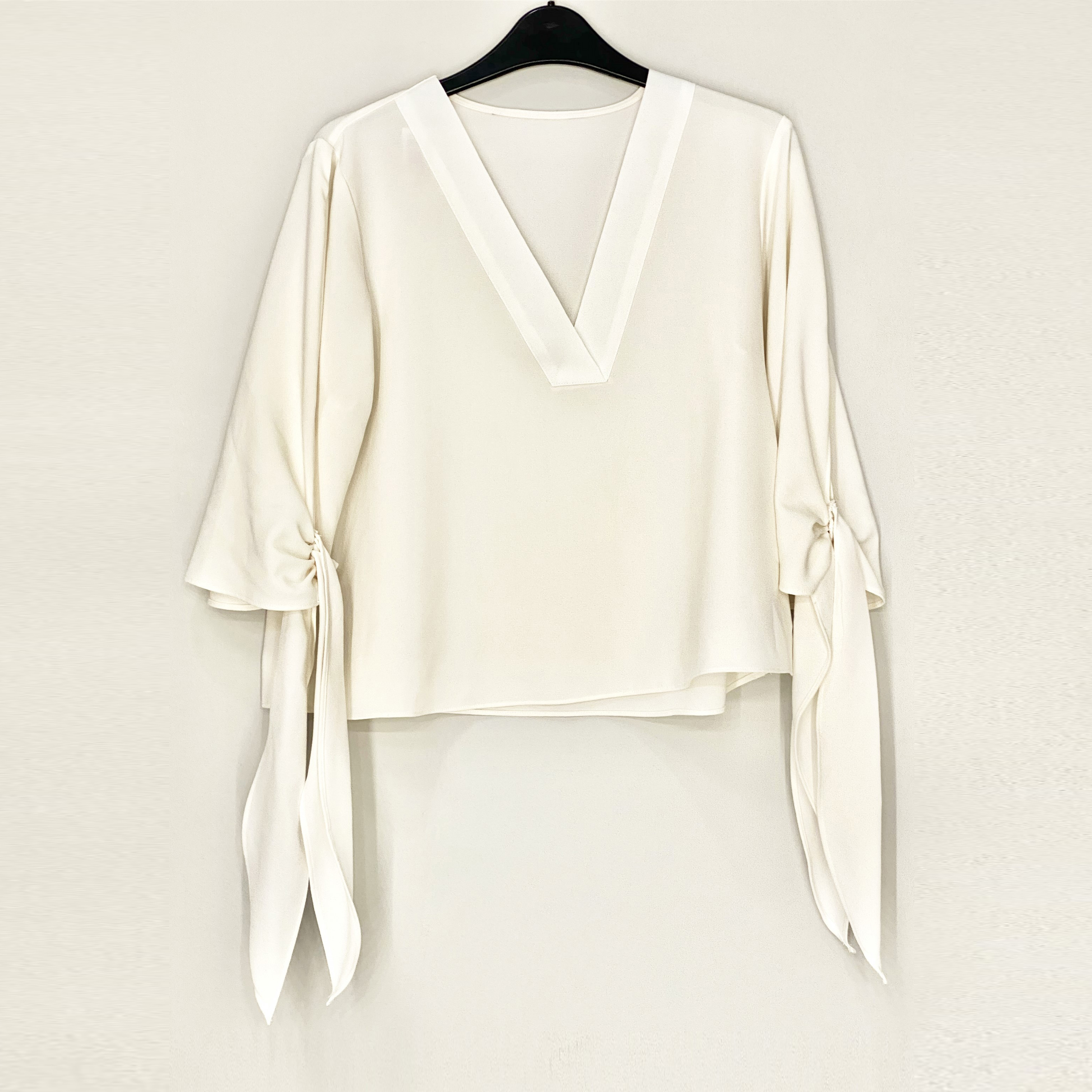 

Блузка H&M 060666709 S Бежевая