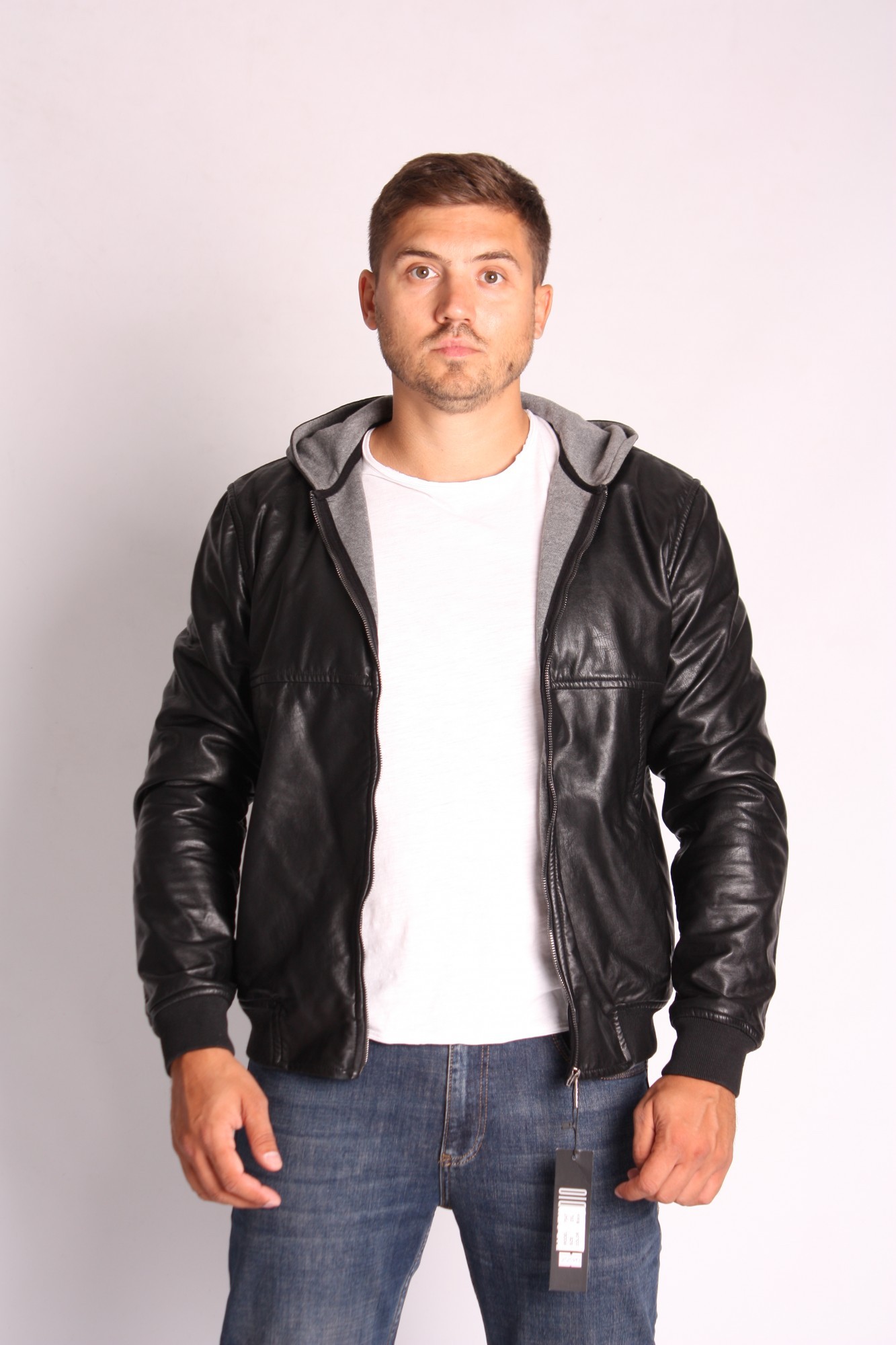 

Ветровка экокожа ZIBSTUDIO с капюшоном  Чёрная, Ветровка экокожа ZIBSTUDIO с капюшоном 2XL Чёрная