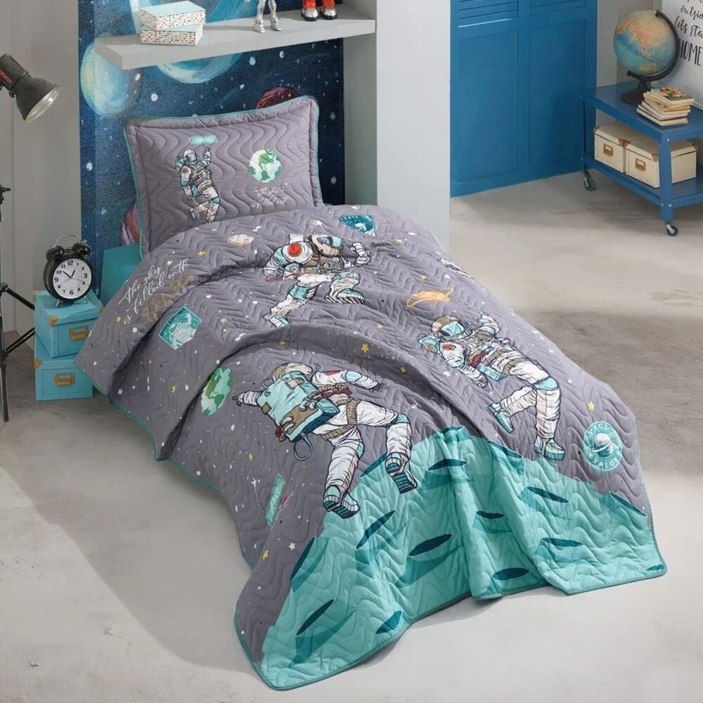 

Покрывало подростковое стеганное хлопковое с наволочкой Aran Clasy 180x240 Космос Space