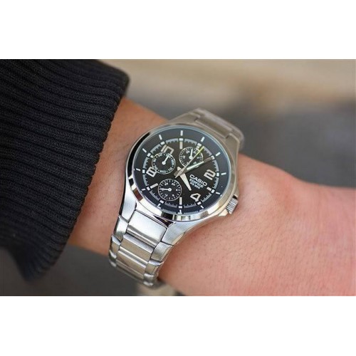 

Часы наручные Casio EF-316D-1AVEF