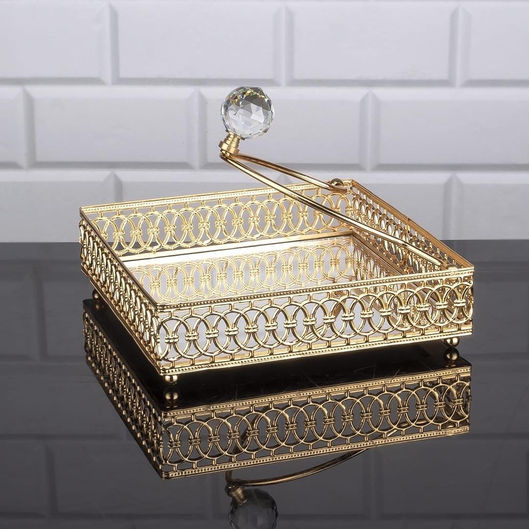 

Салфетница металлическая c зеркальным основанием Zeyve Elegance 18x18 см золото (S-200A)