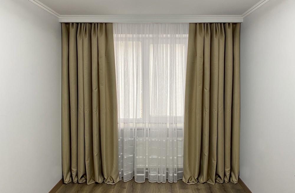 

Комплект готовых штор Блэкаут Лен 150x270 см 2 шт Бежевые (739)