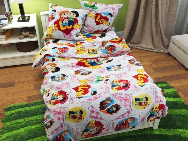 

Комплект постельного белья "Love is" 1,5-спальный 150х220 см Бязь "Gold" Lux