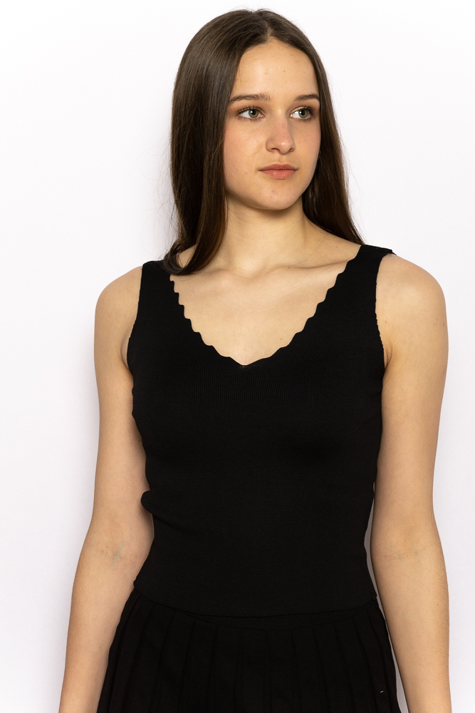 

Женский топ с V-образным вырезом Time of Style 630F003 M-L Черный