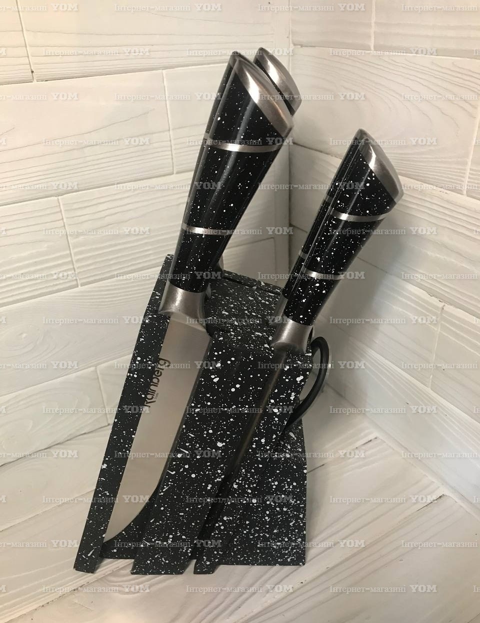 

Набор кухонных ножей Rainberg Rb-8805 8 в 1 из нержавеющей стали на черной деревянной подставке