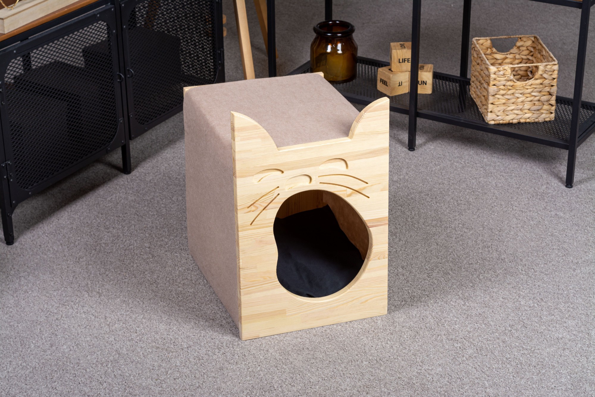 

Домик для котов Pets Lounge Cat Shelter (модель 2), бежевый