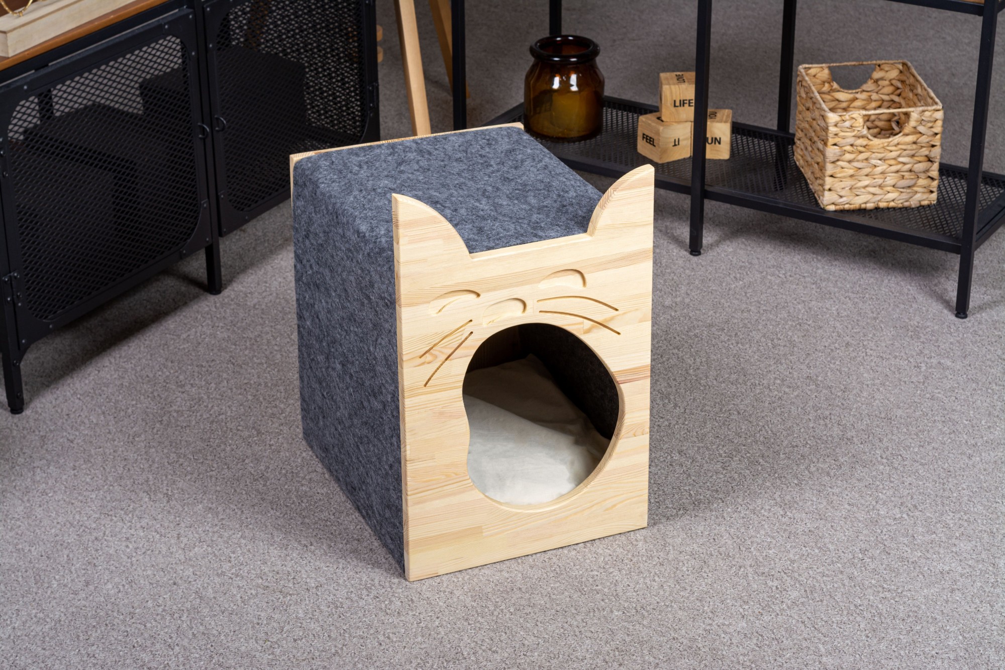 

Домик для котов Pets Lounge Cat Shelter (модель 2), серый