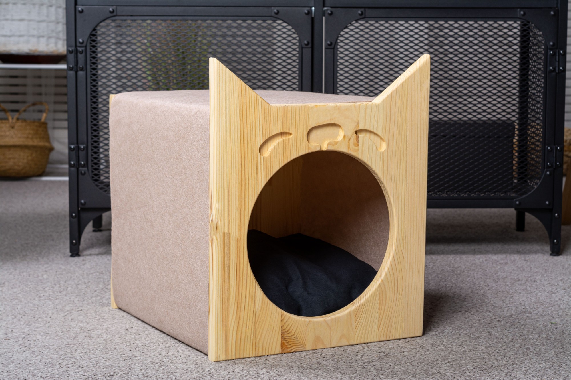 

Домик для котов Pets Lounge Cat Shelter, бежевый 35х35 см