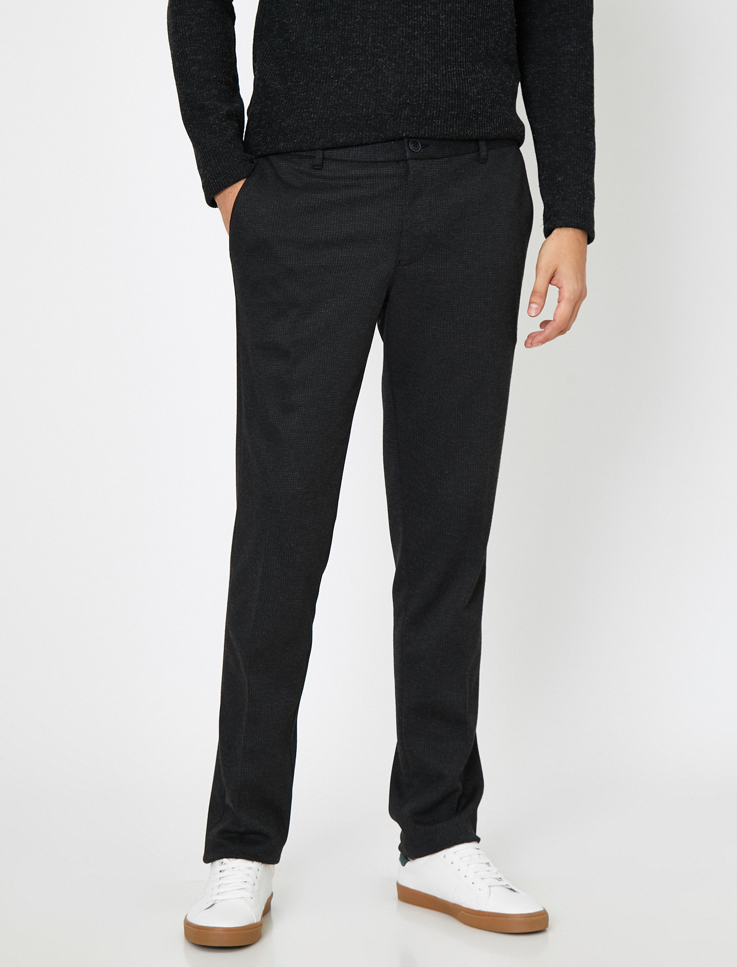 

Брюки Koton 0KAM44794NK-01V 46 Black Design