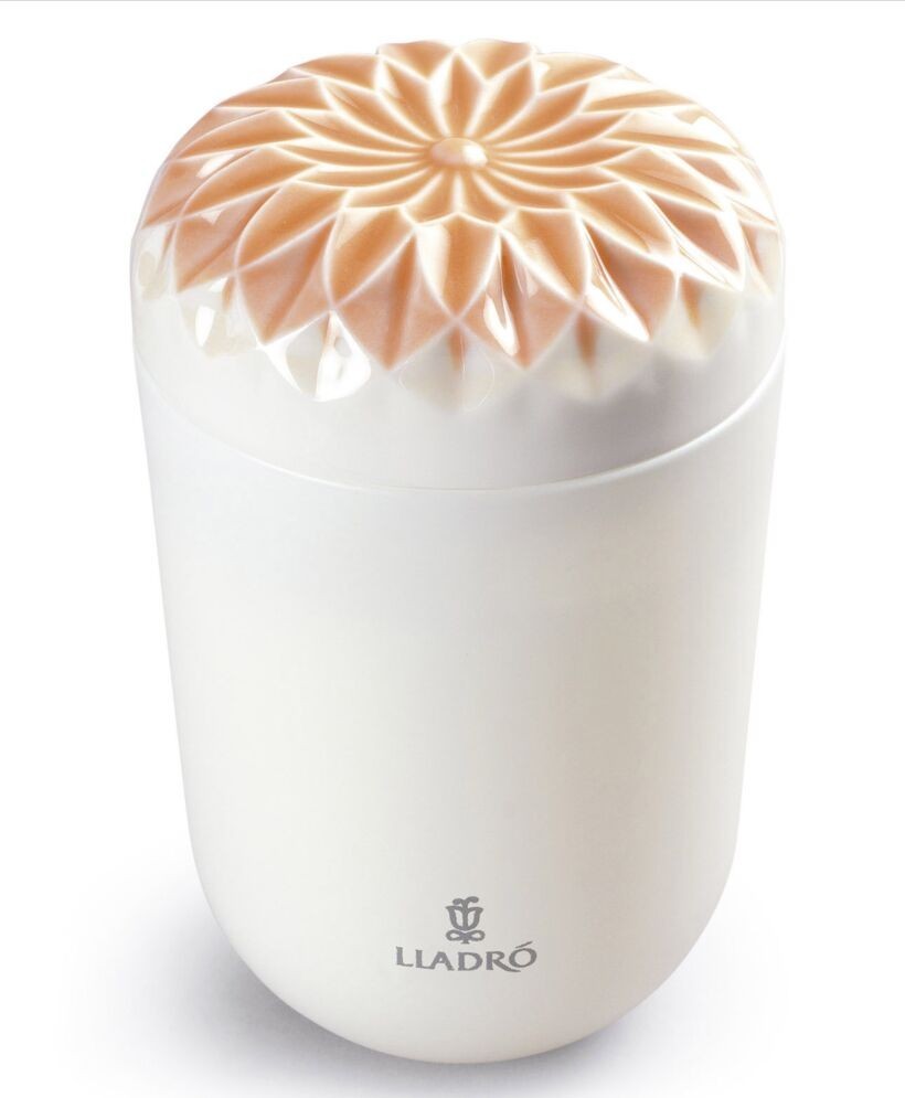 

Свеча Lladro Gardens of Valencia 200g