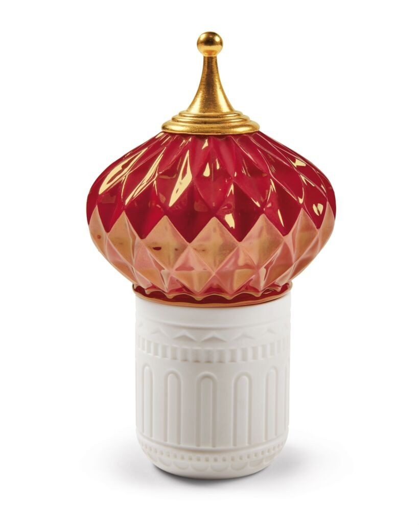 

Свеча Lladro Purple spire 45g