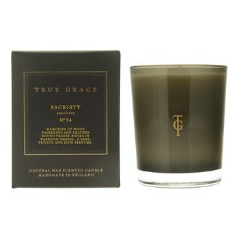 

Классическая ароматическая свеча TRUE GRACE Sacristy No34 190g