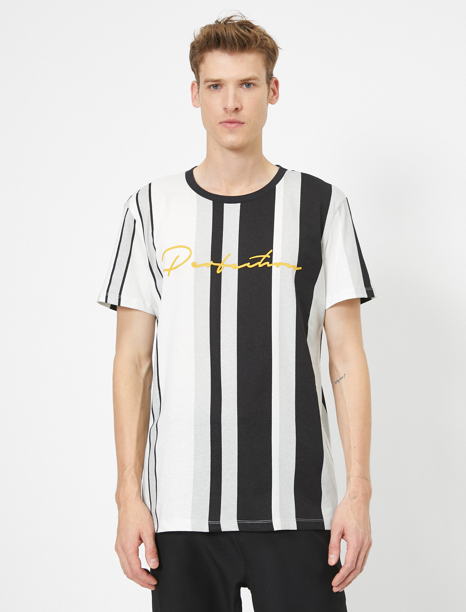 

Футболка Koton 0YAM14183OK-02N L Black Stripe