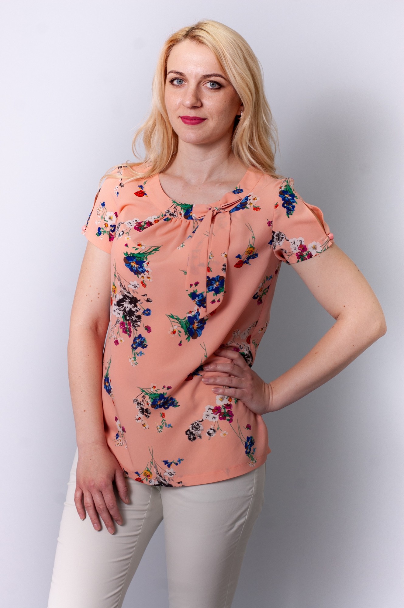 

Жіноча блуза Stefanie L В197 персикова 42р