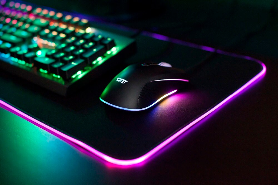 

Поверхность игровая Rasure Soft RGB Gaming Mouse Mat c подсветкой