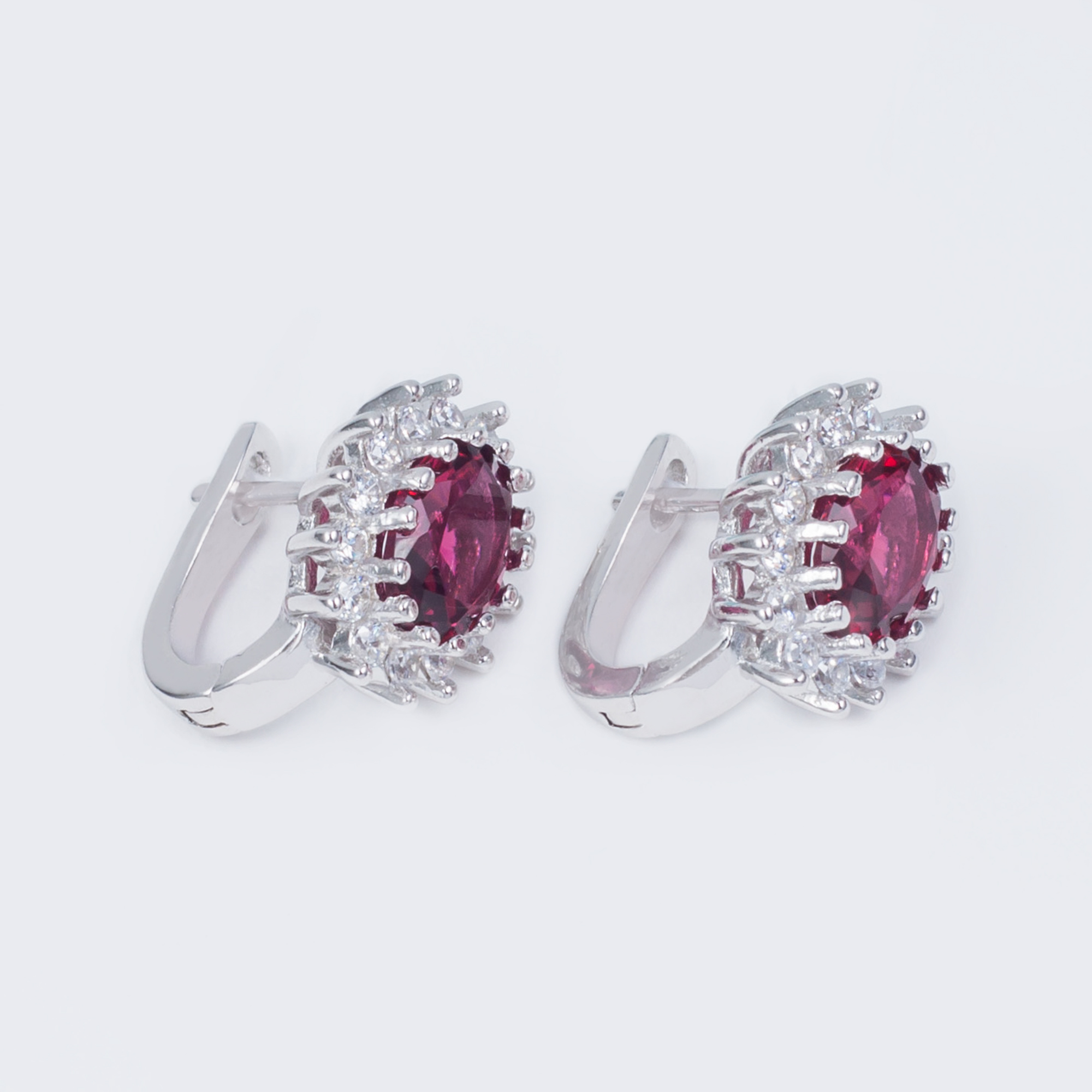 

Сережки TOP Silver 6,84 г 9520011р