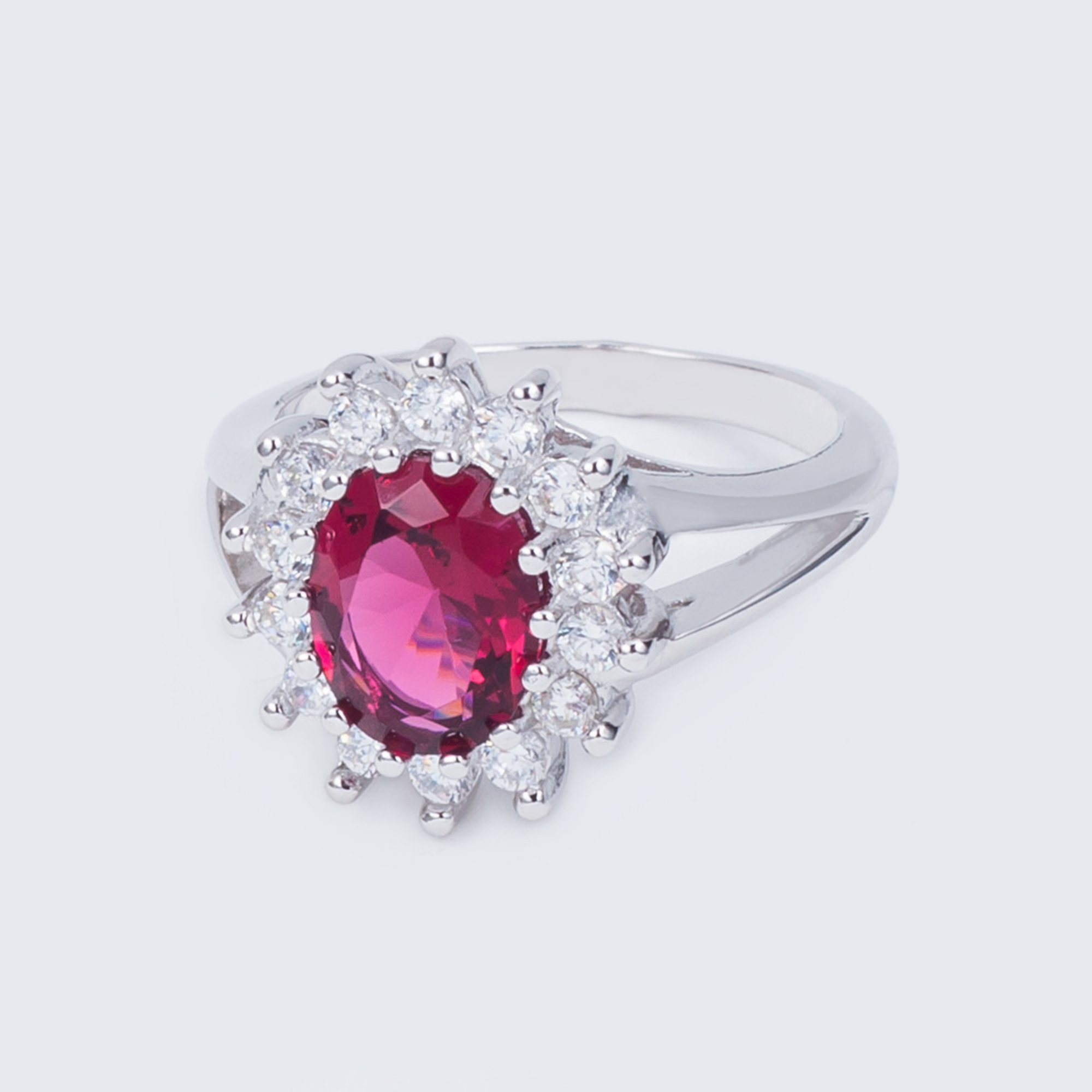 

Каблучка TOP Silver розмір 16,7 4,91 г