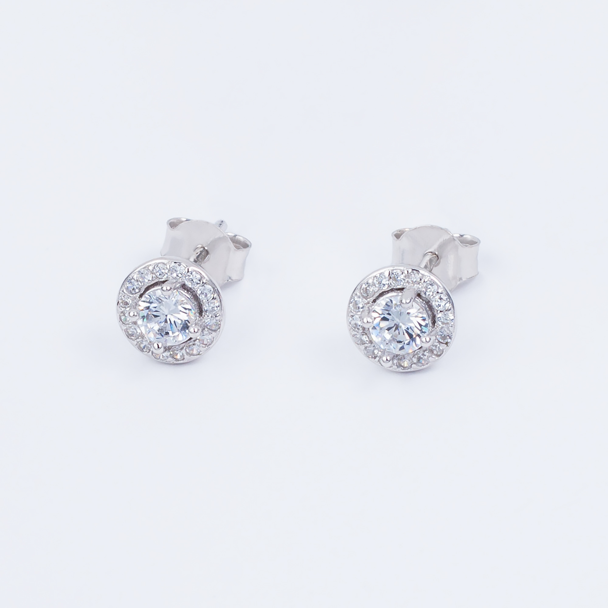 

Сережки TOP Silver 1,20 г 520370б