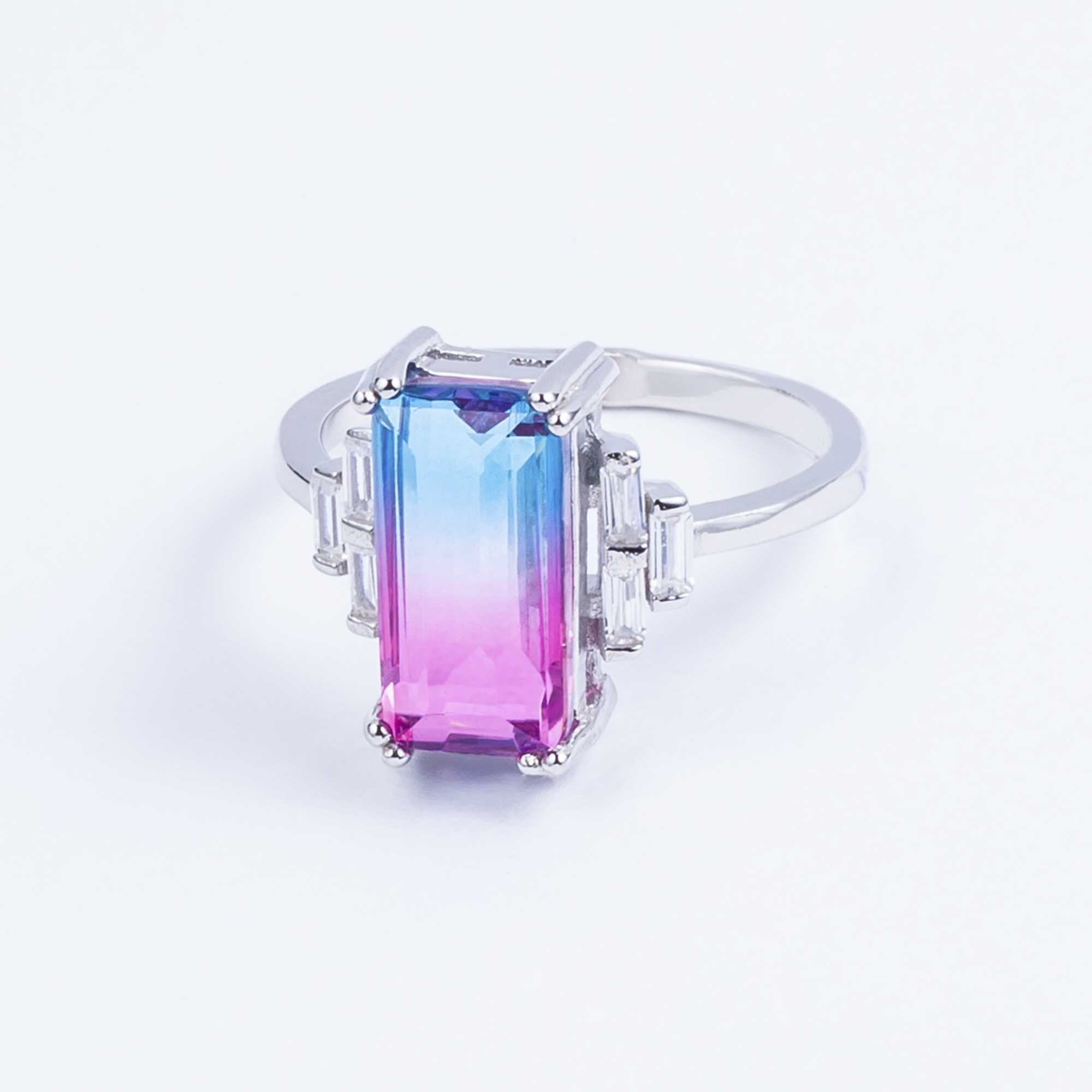 

Каблучка TOP Silver розмір 17,5 4,17 г