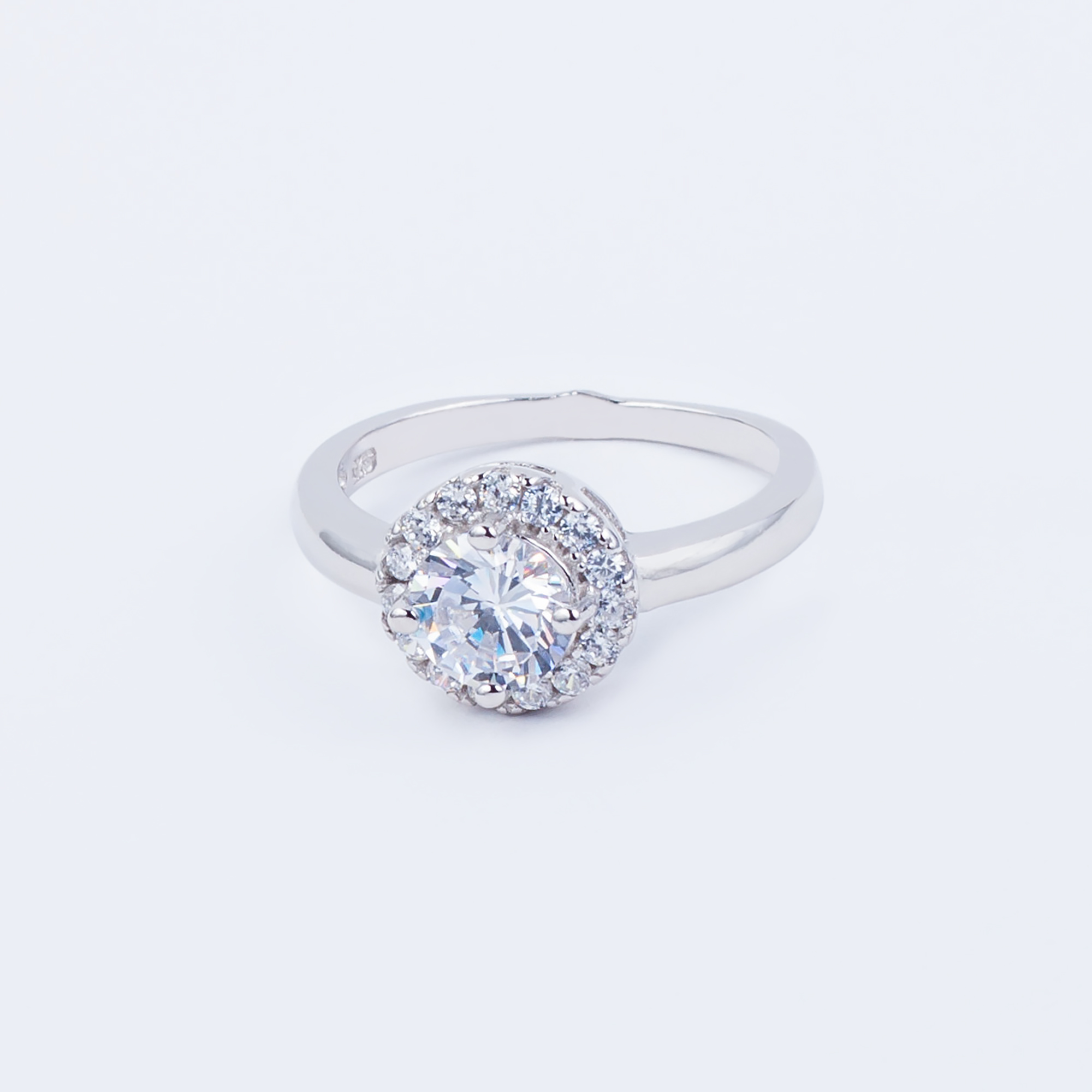 

Каблучка TOP Silver розмір 18,0 2,85 г