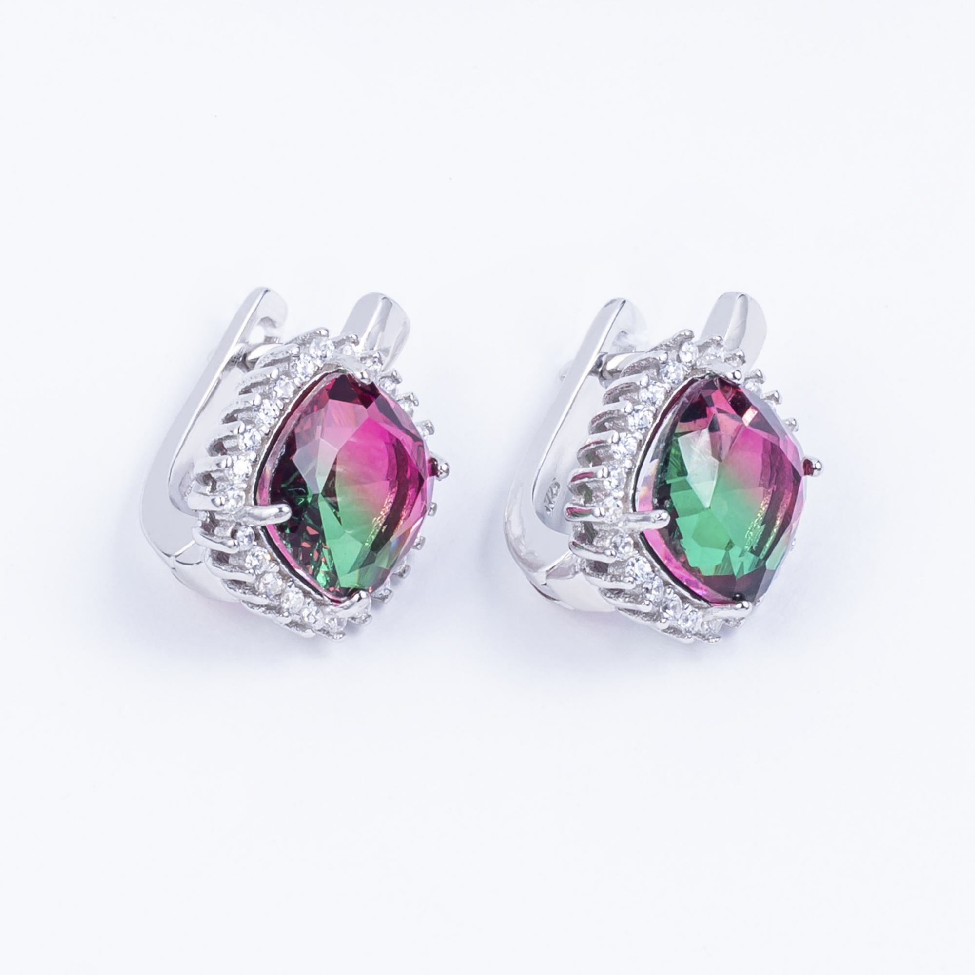 

Сережки TOP Silver 7,65 г 9520130кз
