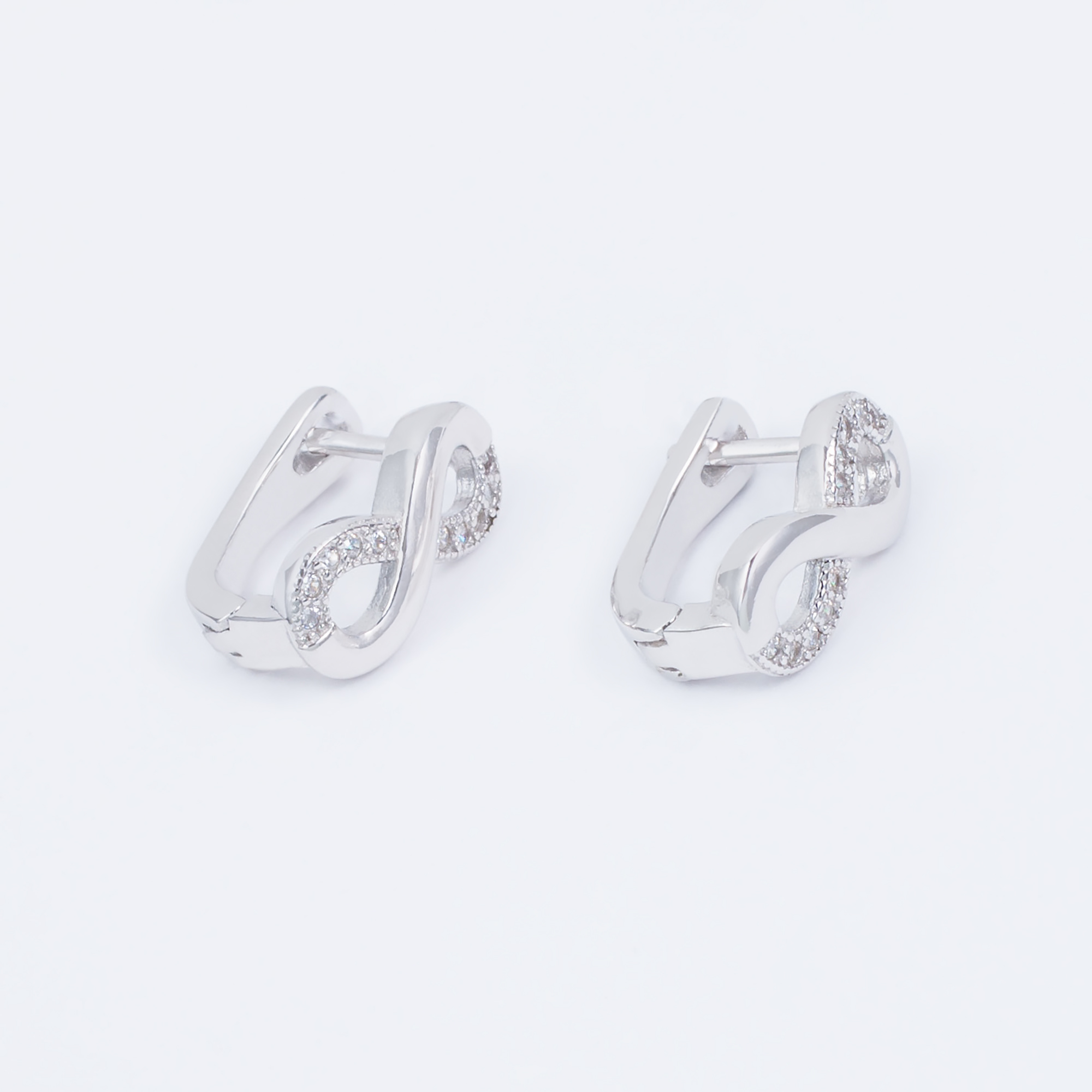 

Сережки TOP Silver 3,67 г 520353б