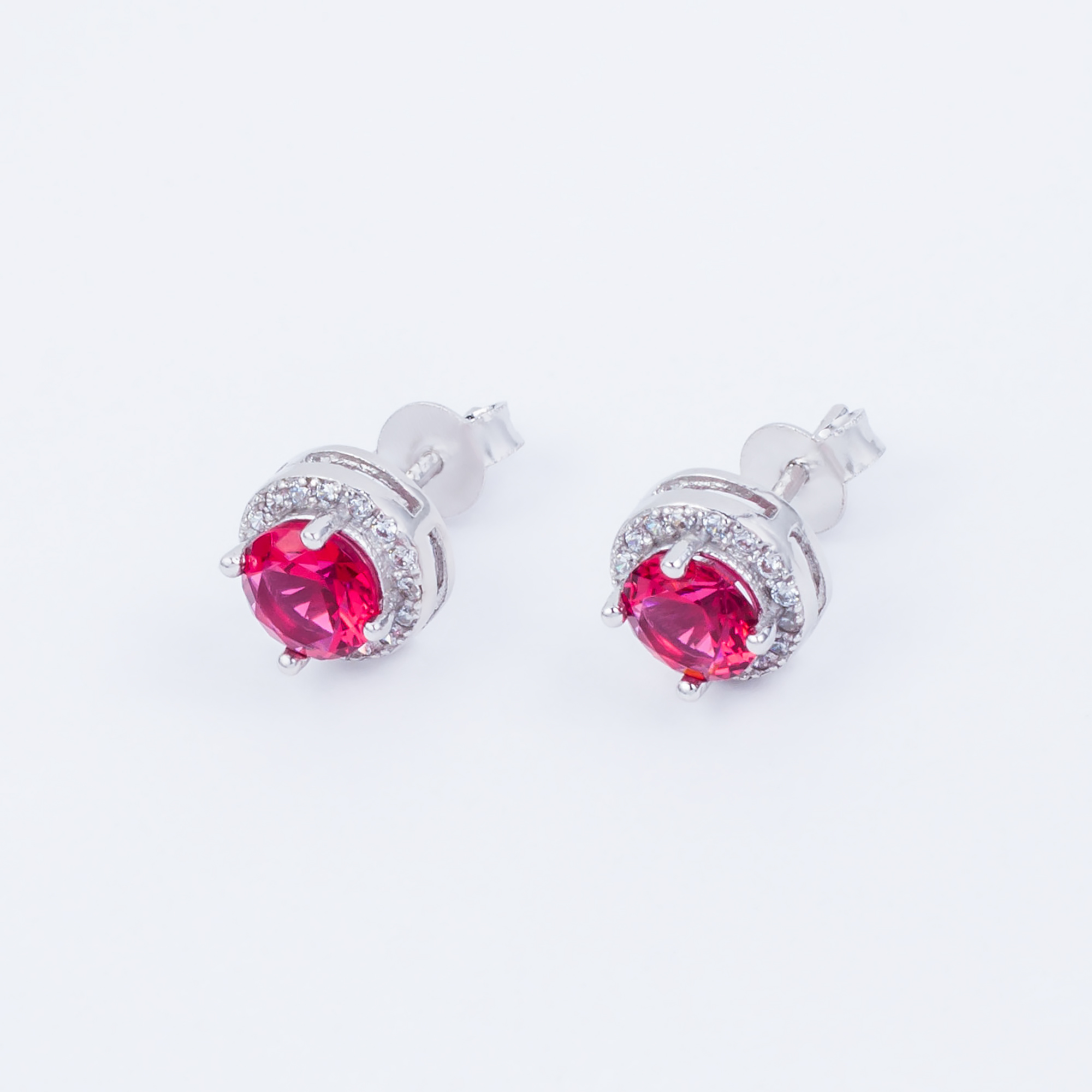 

Сережки TOP Silver 2,28 г 9520073к