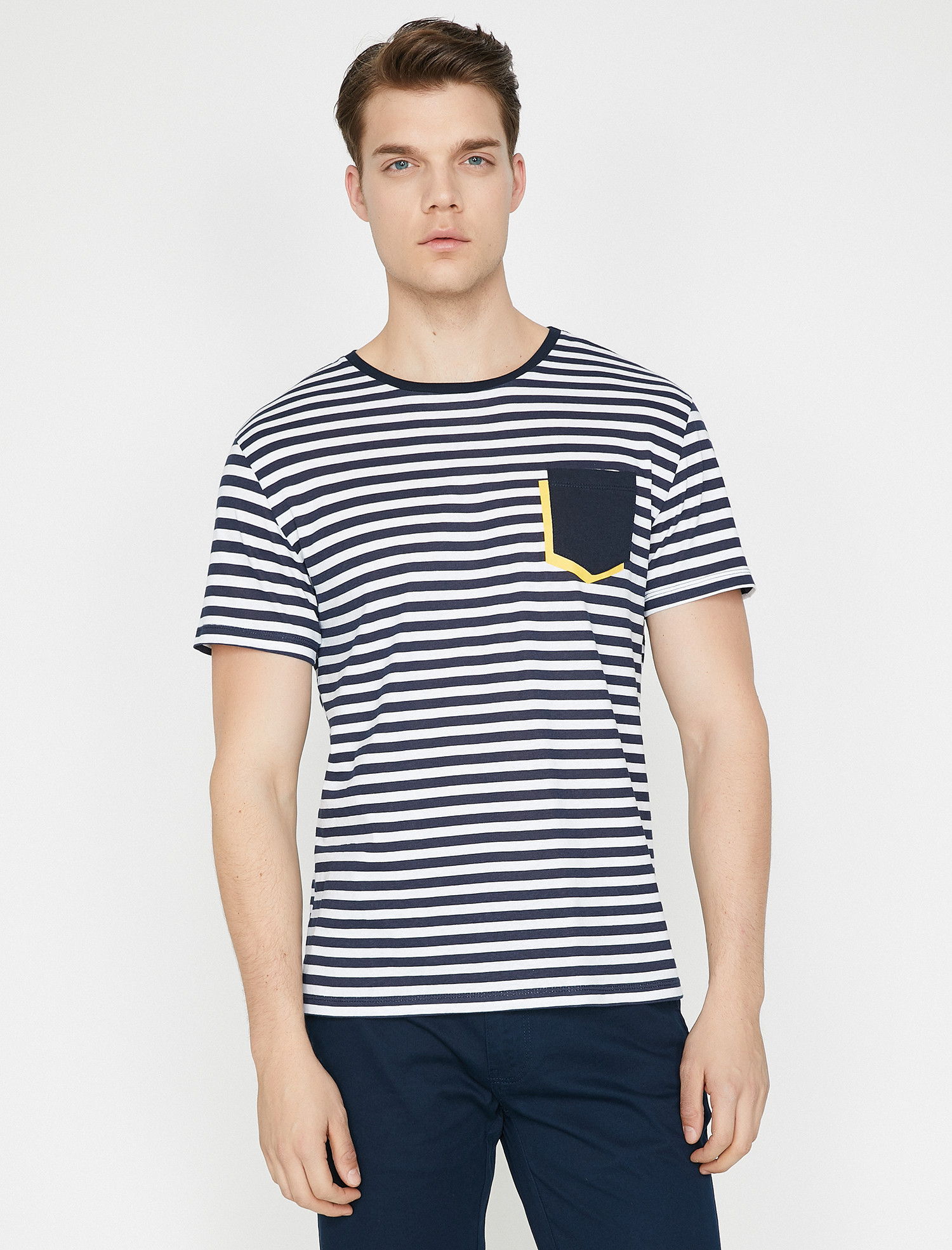 

Футболка Koton 9YAM11660LK-01M S Marine Stripe