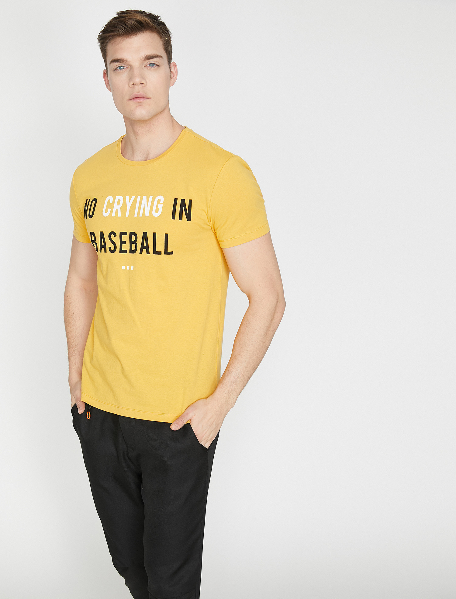 

Футболка Koton 9YAM11788MK-153 L Yellow