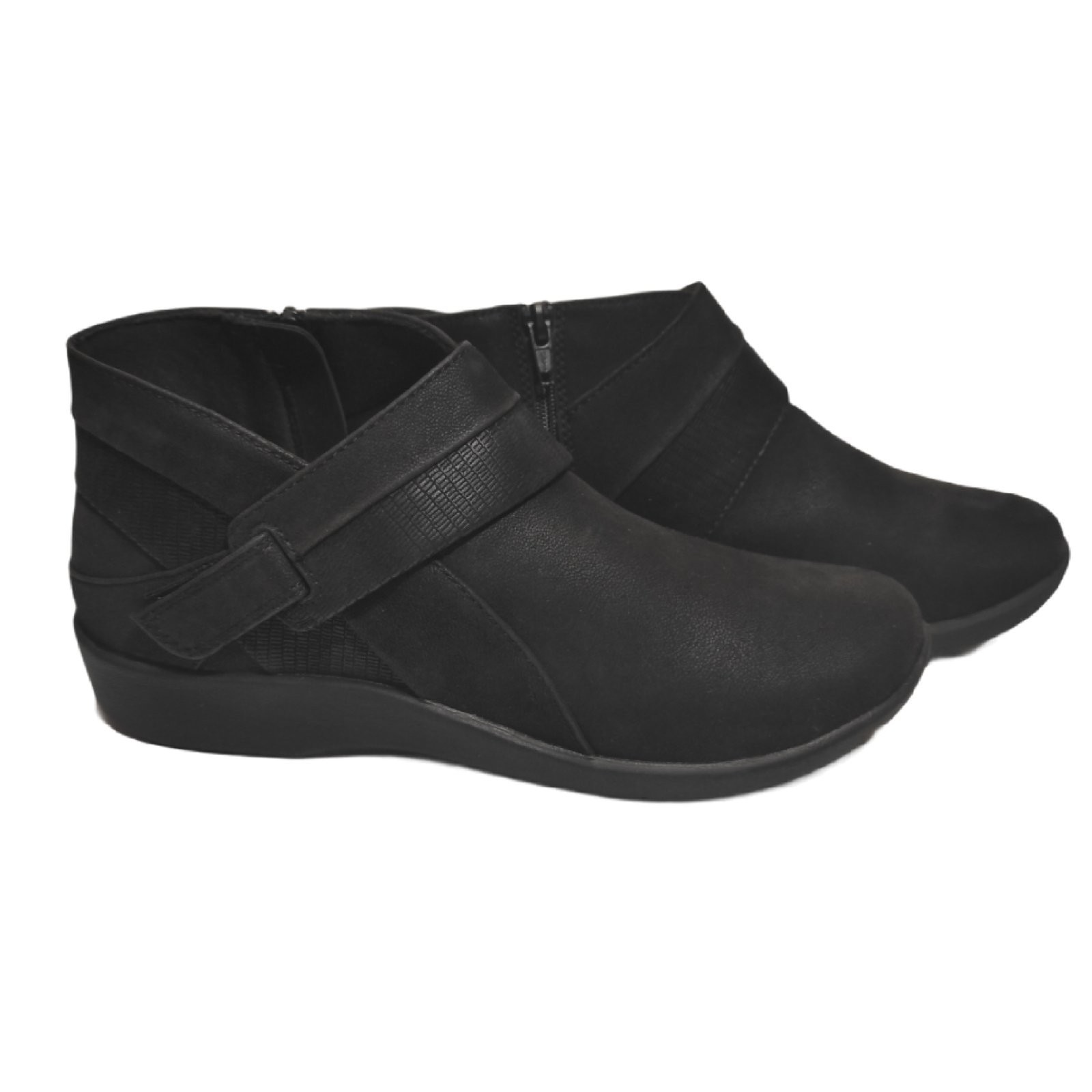 

Ботильоны Clarks Sillian Rani до щиколотки чорный 26144477 40р. ( стелька 25 см)