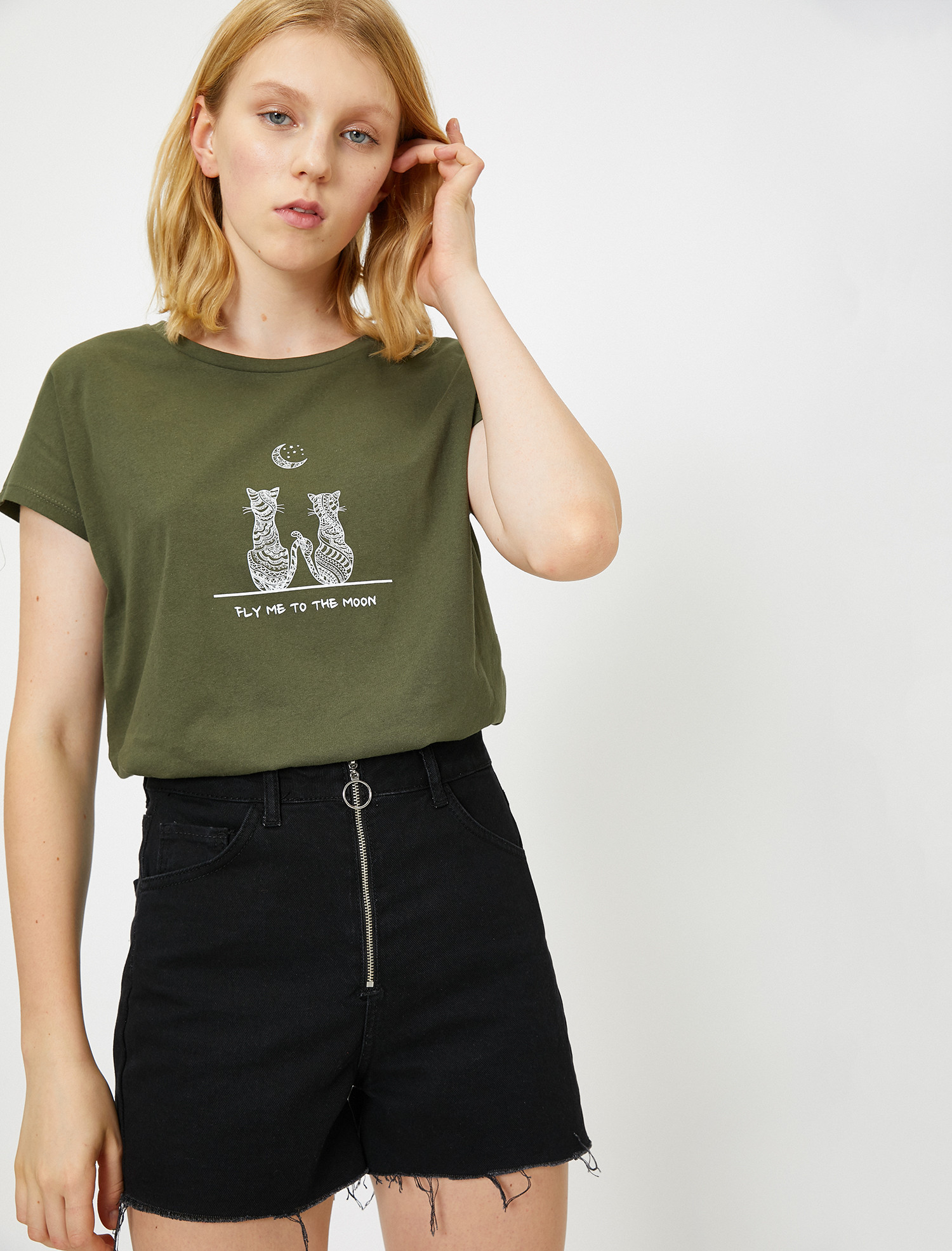 

Футболка Koton 0KAL18240IK-855 M Khaki