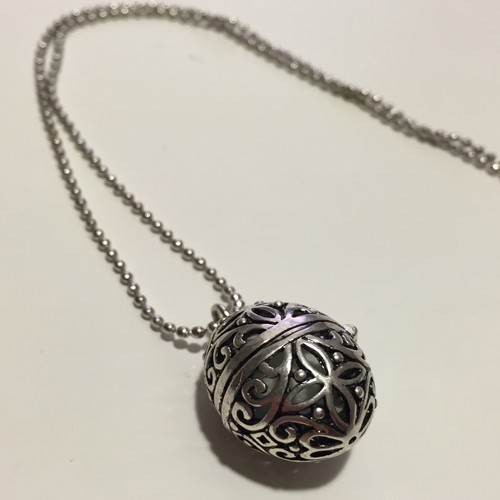 

Винтажное украшение Anex Bowl Desires светится в темноте