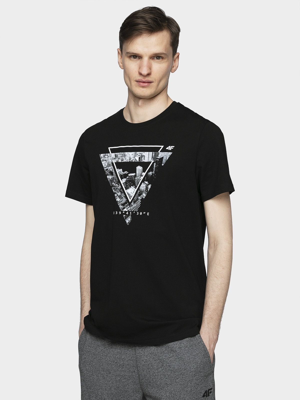 

Футболка 4F H4L21-TSM022-20S S Deep Black