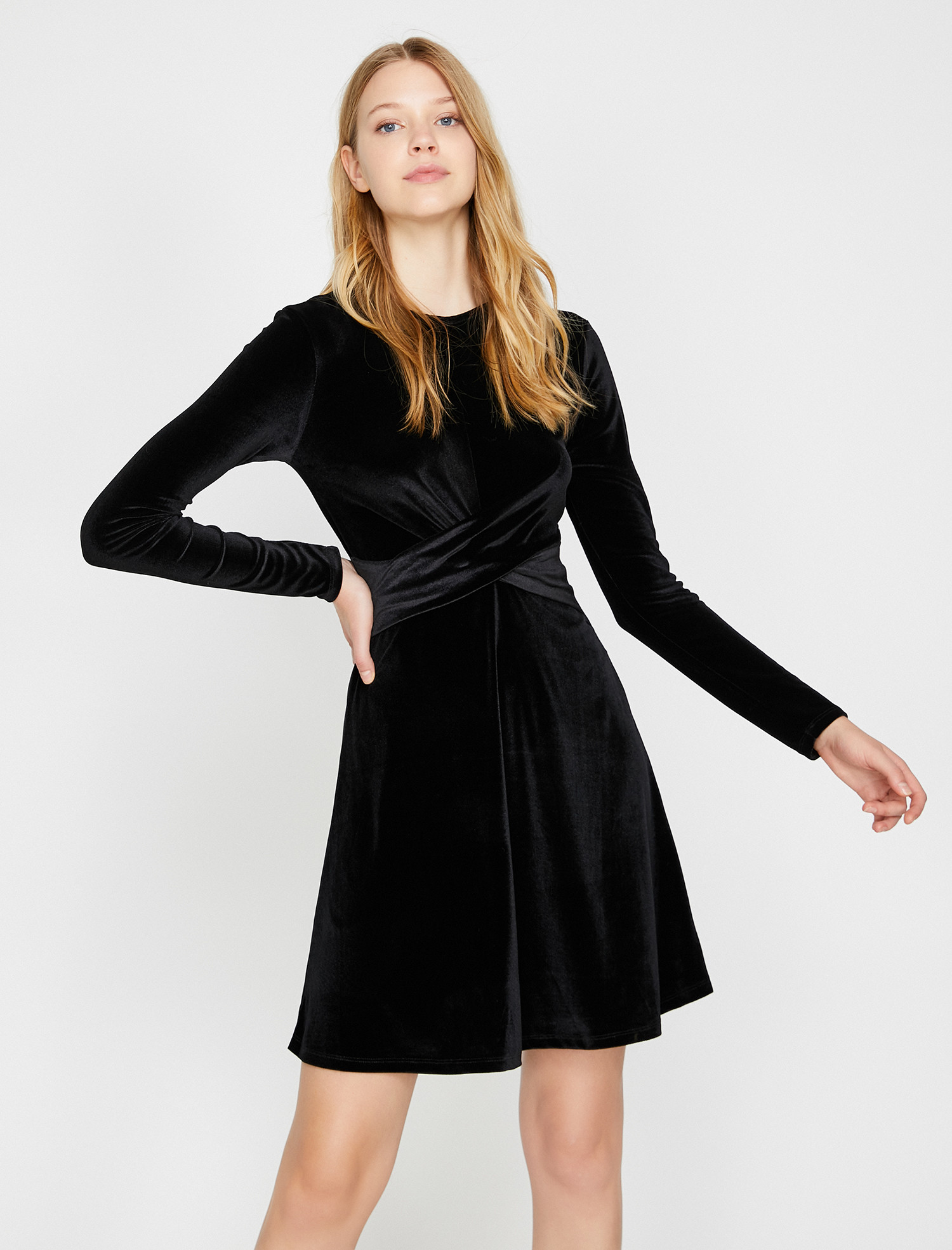 

Платье Koton 0KAK83216EK-999 M Black