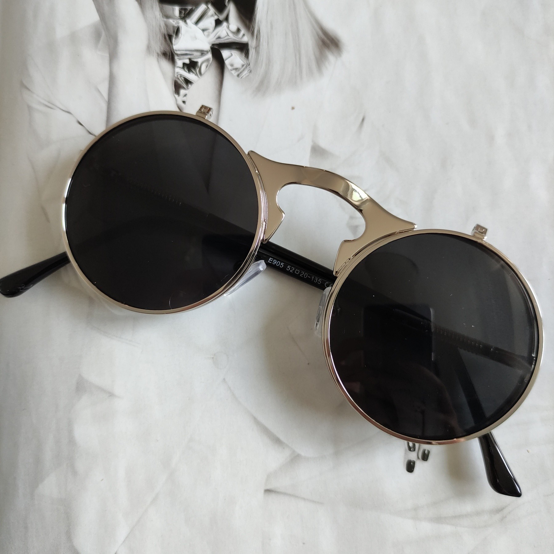 

Очки круглые панк Двойной флип черные с серебром