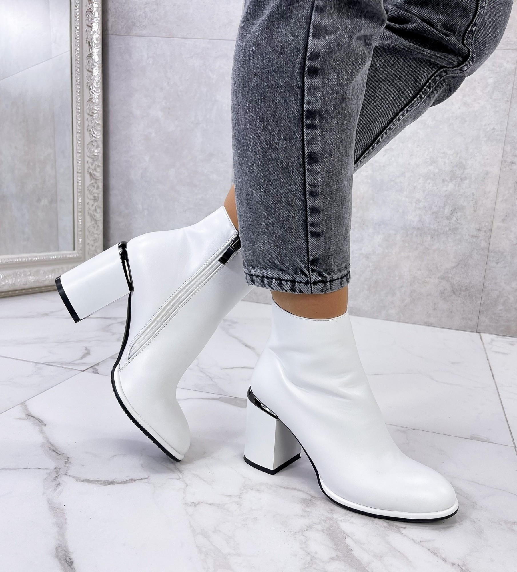 

Ботильоны Gollmony 2051 white Белые р.37 (23.5 см) 00571