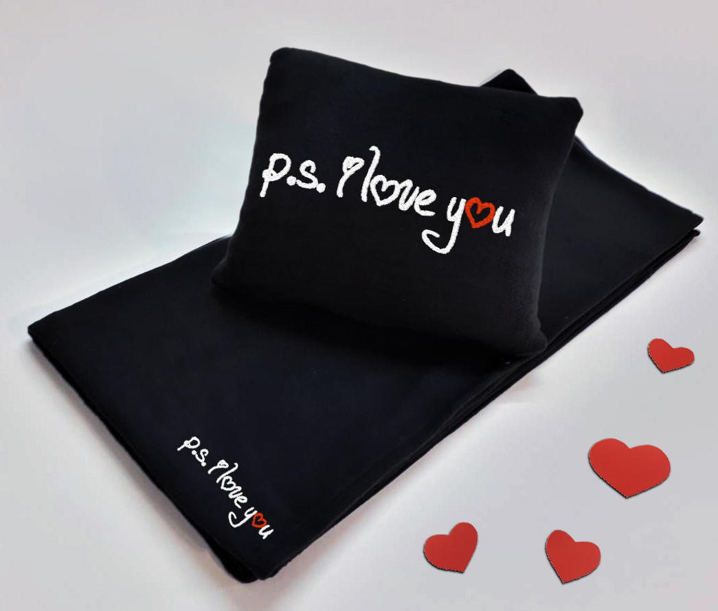 

Набор подушка и плед I love you! Черный (20)