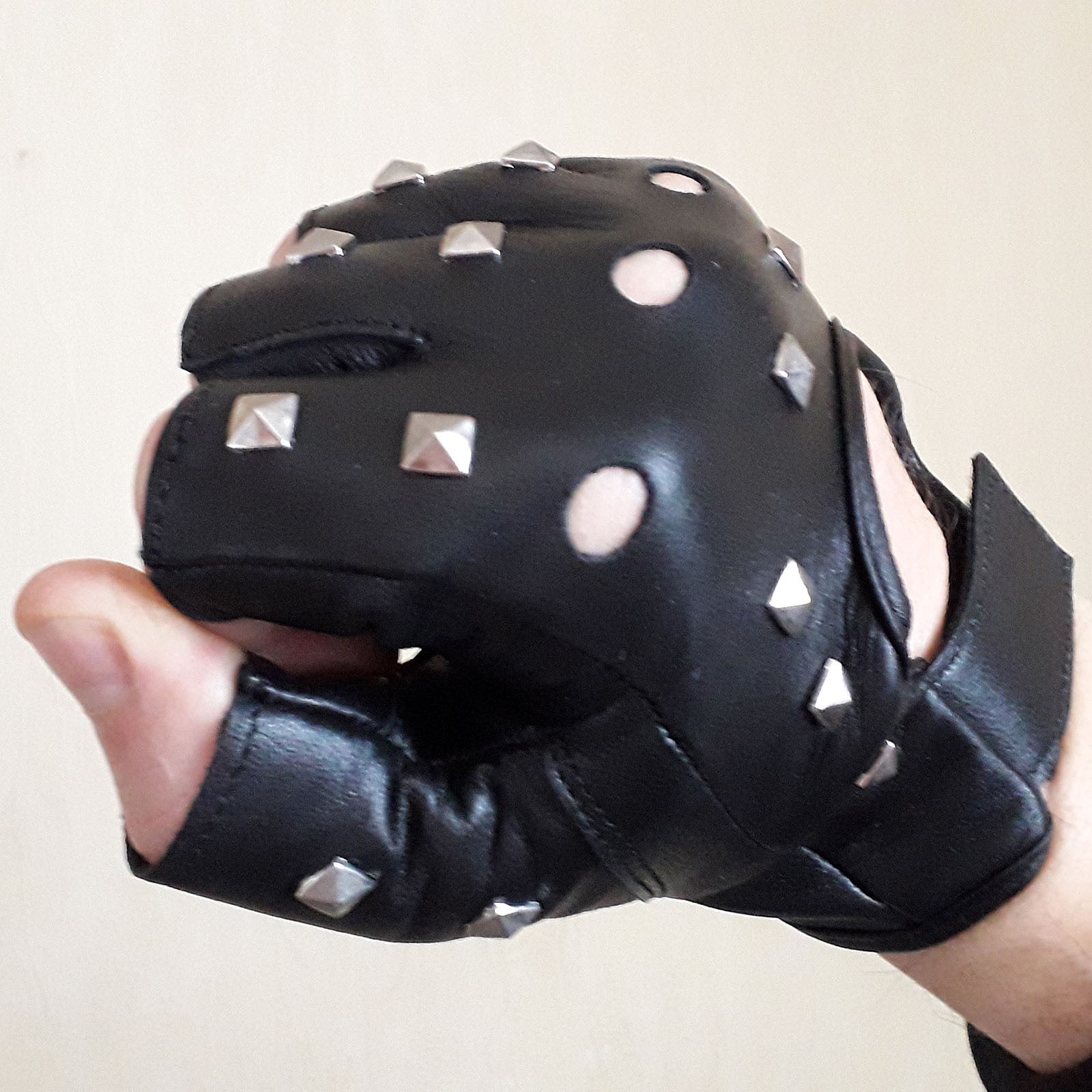 

Перчатки оригинальные водительские кожаные All State Leather с заклёпками без пальцев на липучке (AL3005_ L) размер L