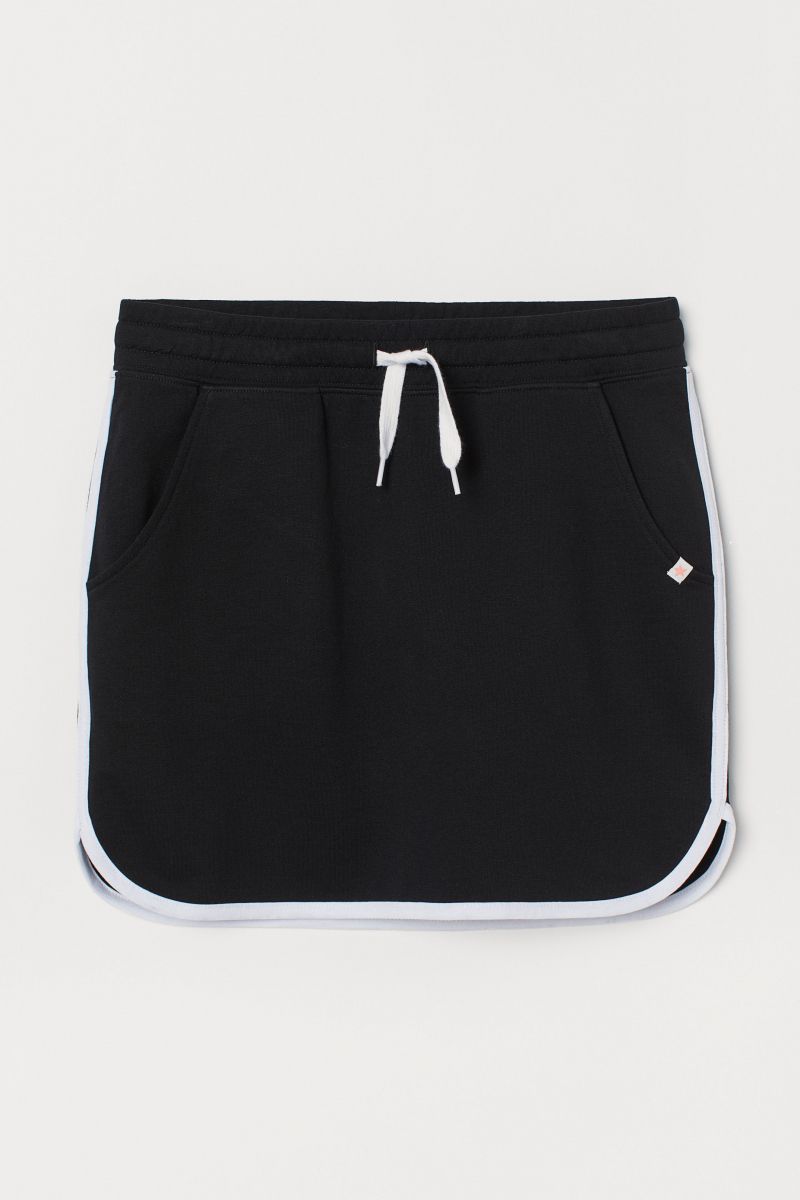

Юбка для девочки H&M 0675759006 134-140 СМ Черный 64612