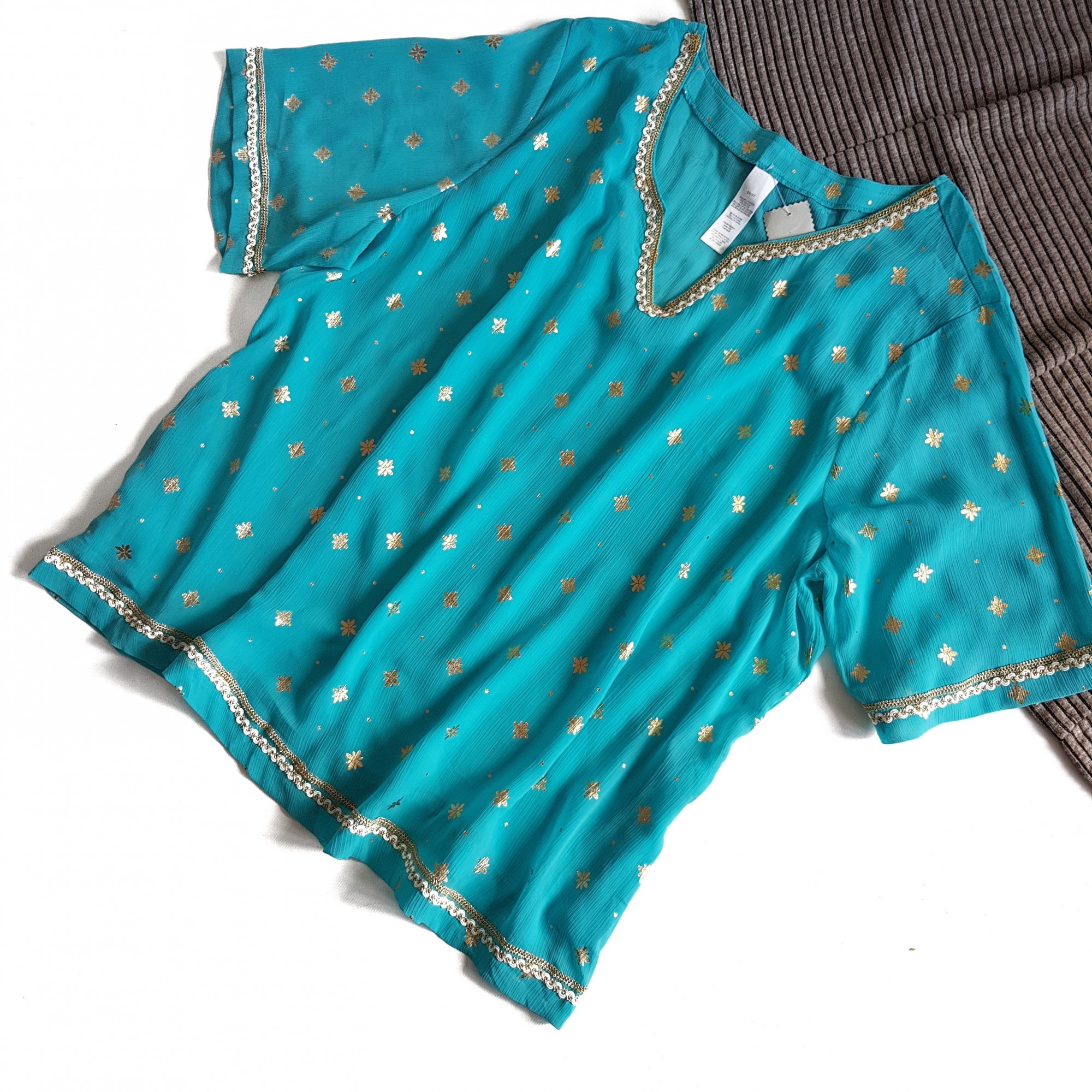 

Блуза накидка голубого цвета URBAN OUTFITTERS 818 5XL