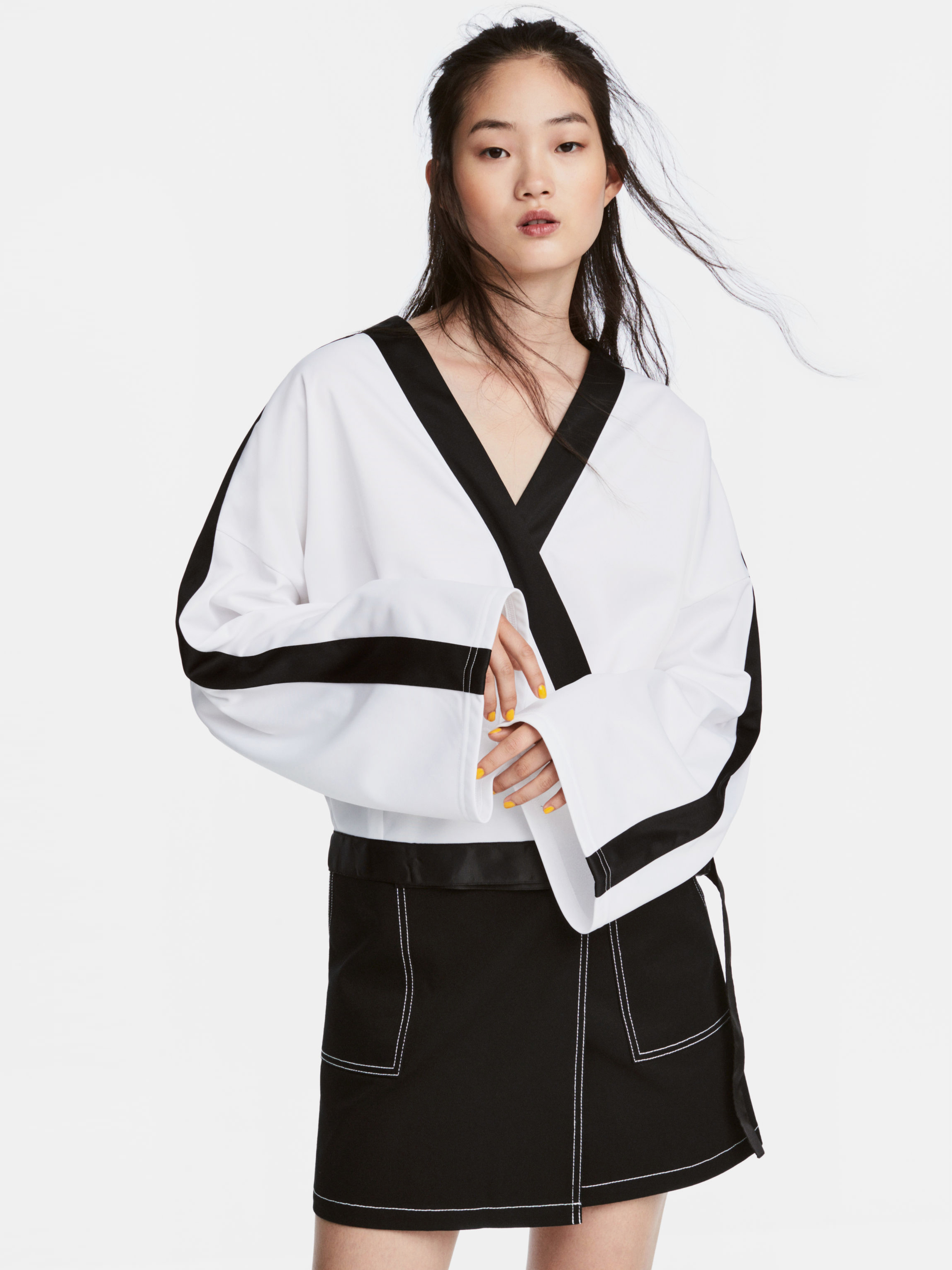 

Блузка H&M 75653896 L Белая