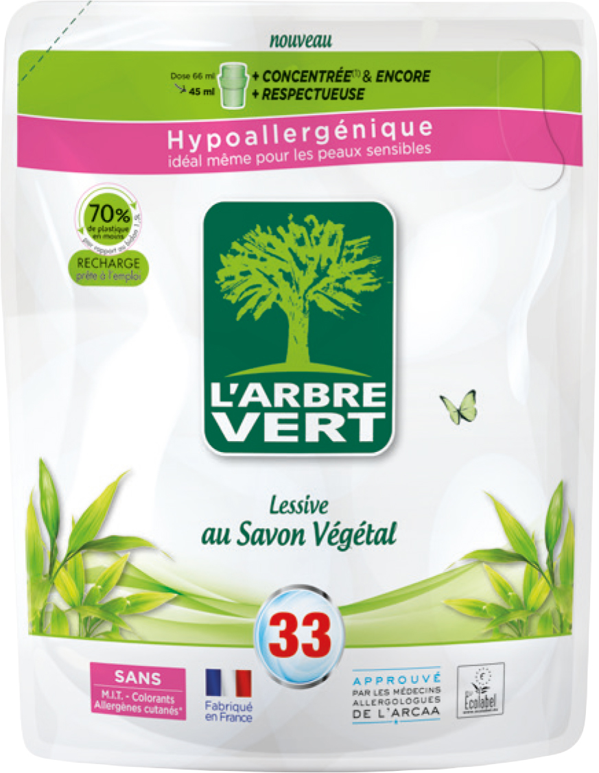 Акция на Жидкое средство для стирки L'Arbre Vert Растительное мыло 1.5 л (запасной блок) (3450601031731) от Rozetka UA
