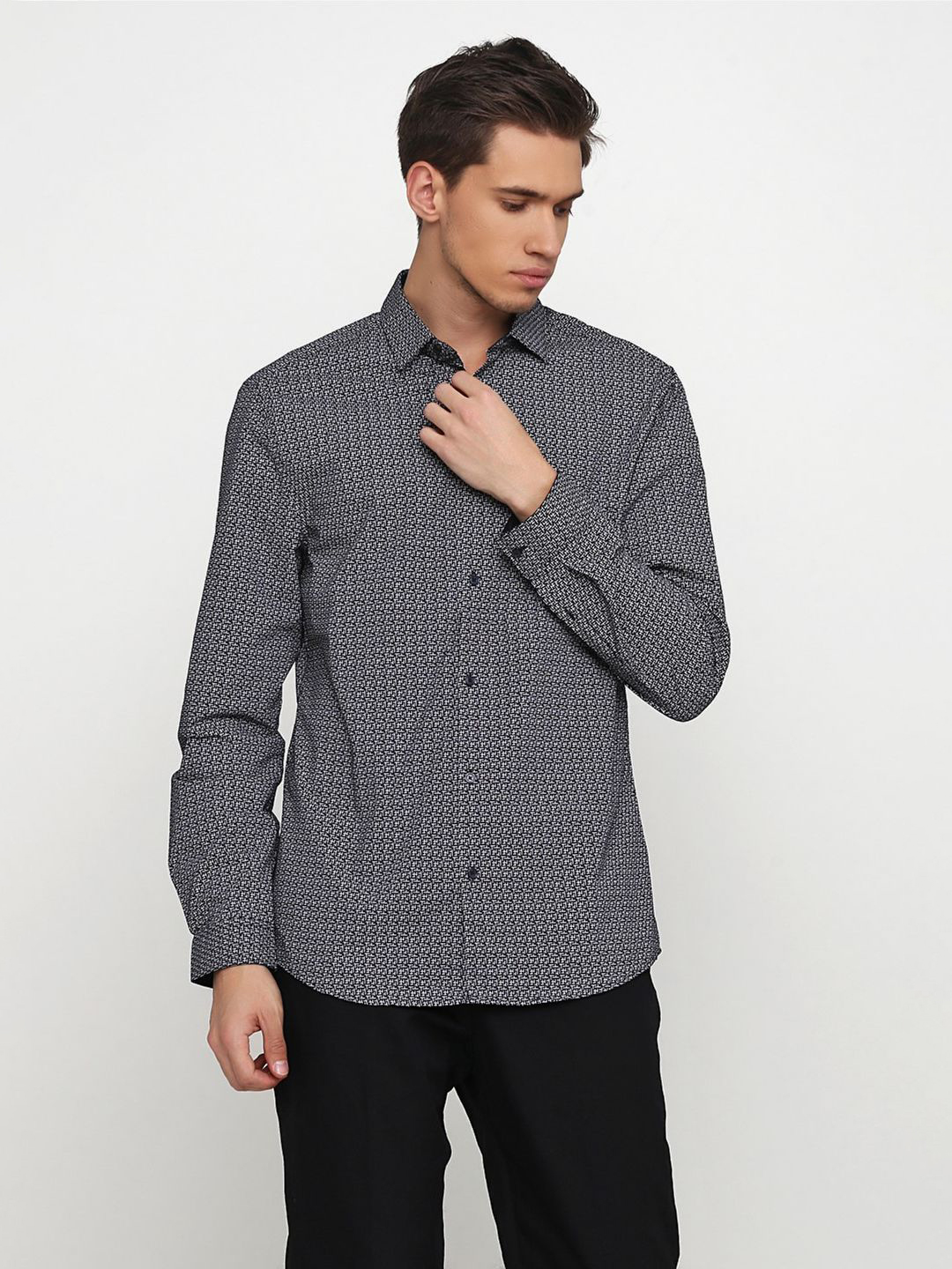 

Рубашка H&M 3148604 L Темно-синяя